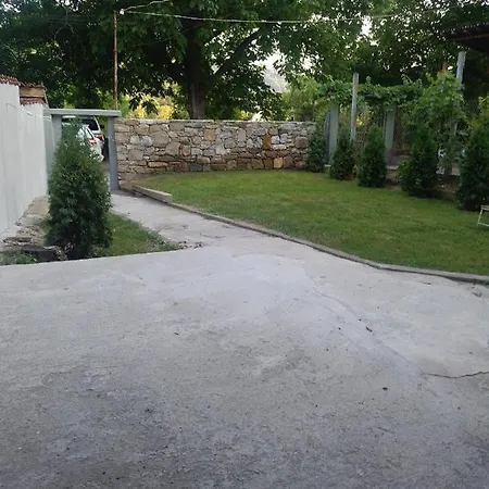 Appartement House Nadejda
