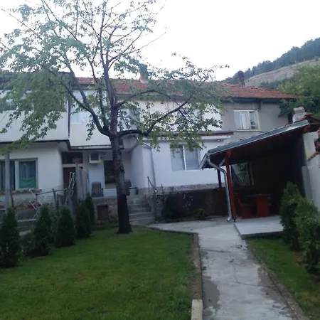 House Nadejda